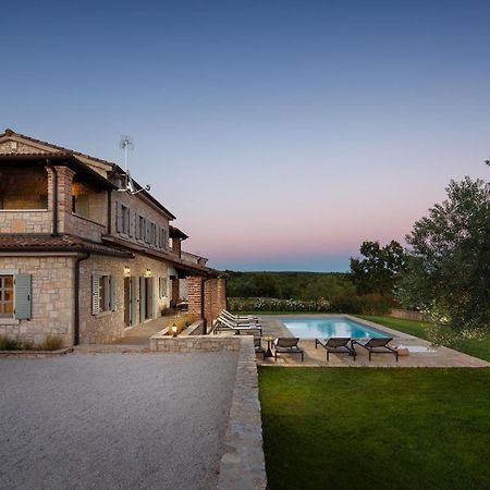 Villas Sv. Lovrec By Istarski Dvori Sveti Lovreč Pazenatički Eksteriør billede