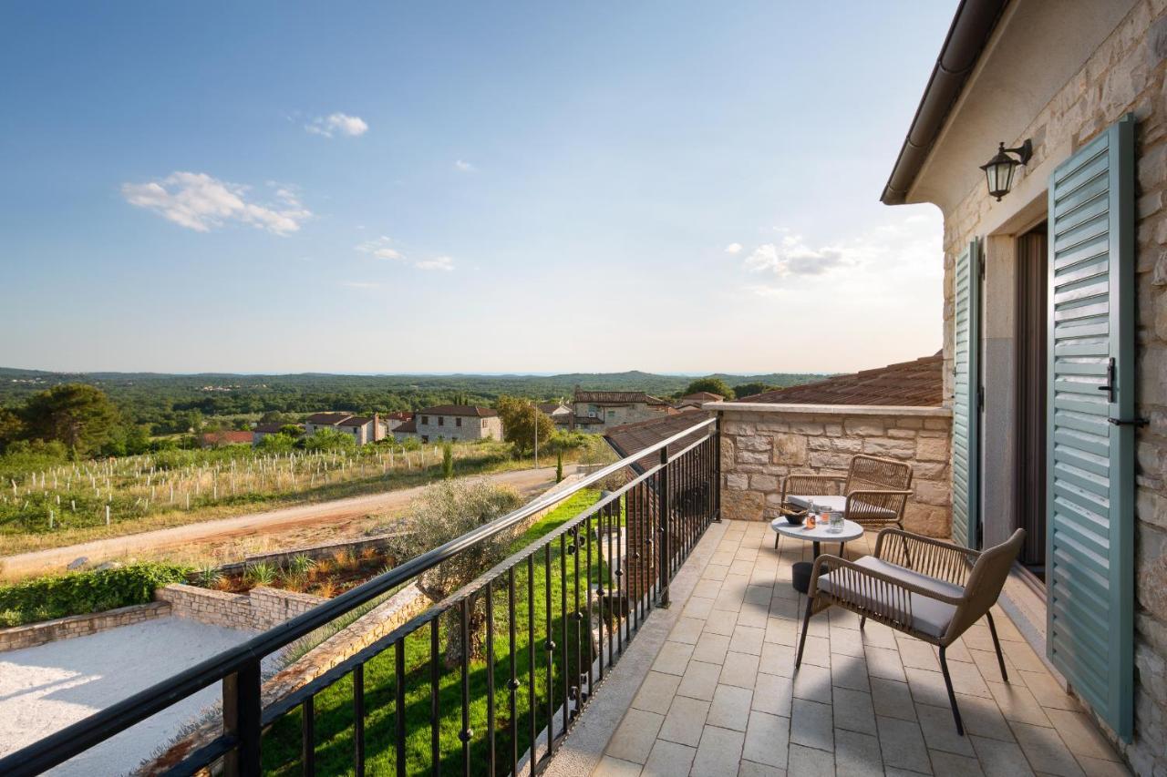 Villas Sv. Lovrec By Istarski Dvori Sveti Lovreč Pazenatički Eksteriør billede
